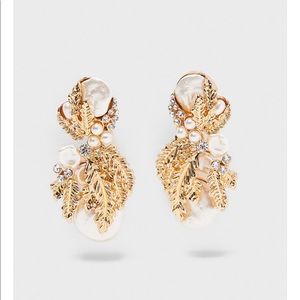 Gold and Pearl Statement Minimalist Earrings